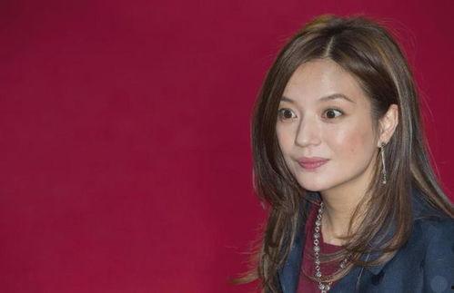 娱乐圈一线吃瓜女,娱乐圈一线“吃瓜”女生的幕后故事